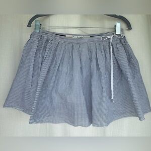 American Eagle Outfitters size 4 blue & white striped skirt with side zip, lined